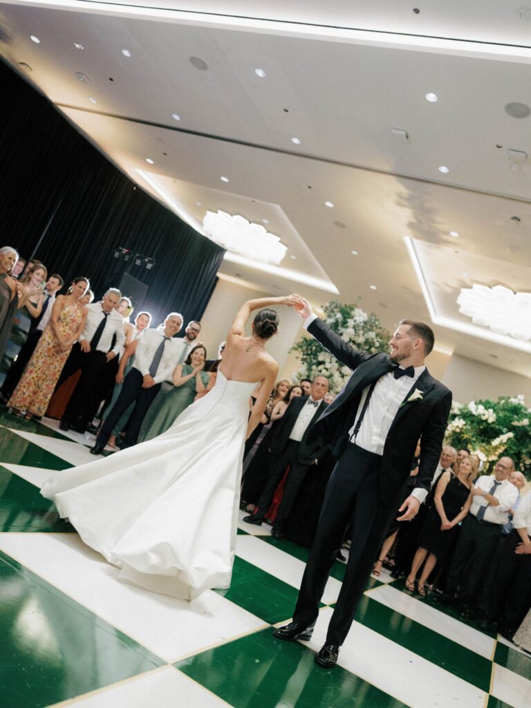 Chicago luxury wedding reception at Loews Chicago Hotel
